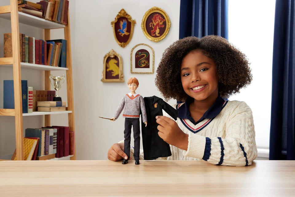 Mattel Harry Potter Toys, Ron Weasley Fashion Doll in Removable Signature Hogwarts Uniform with Wand Accessory, Inspired by The Movie