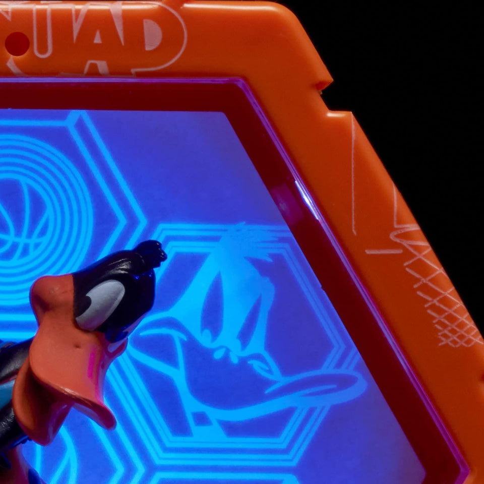 Space Jam A New Legacy Daffy Duck Swipe Light-Up Connect Figure Wow Pods